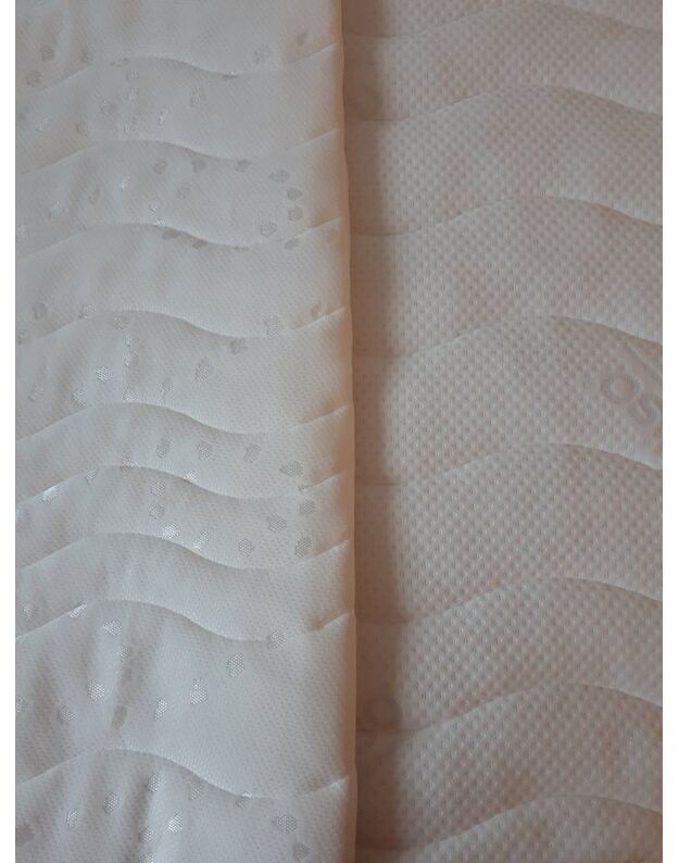 Dygsniuotas pagalvės užvalkalas 50x70